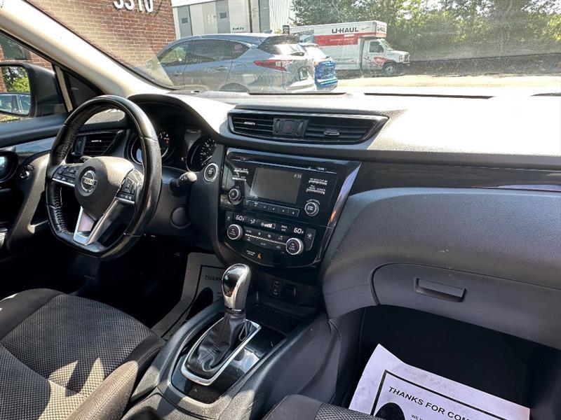 Nissan Rogue Sport SV AWD 2018