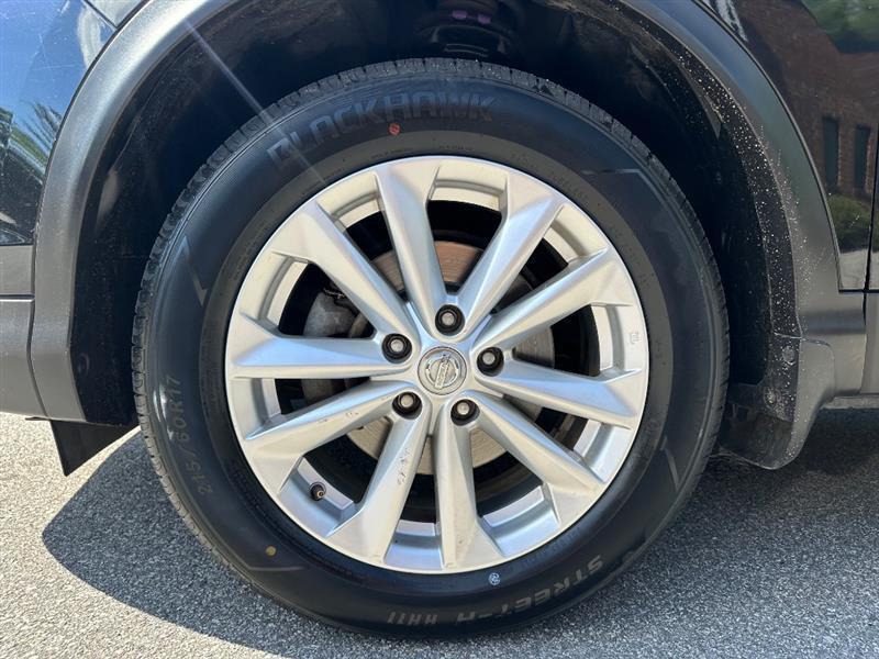 Nissan Rogue Sport SV AWD 2018