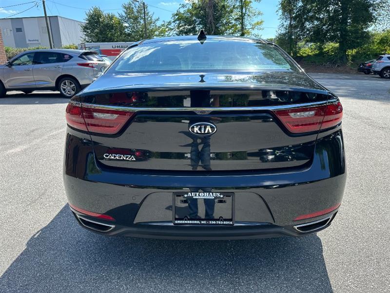 Kia Cadenza Premium 2019