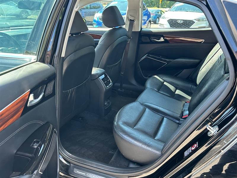 Kia Cadenza Premium 2019