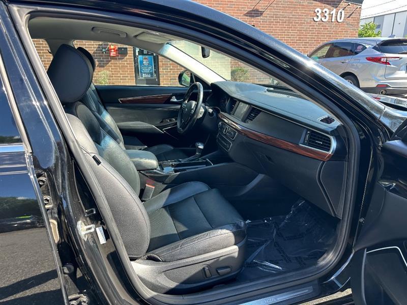 Kia Cadenza Premium 2019
