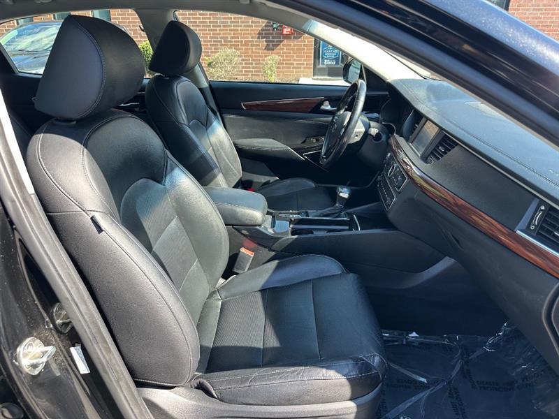 Kia Cadenza Premium 2019