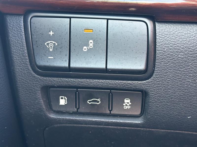 Kia Cadenza Premium 2019