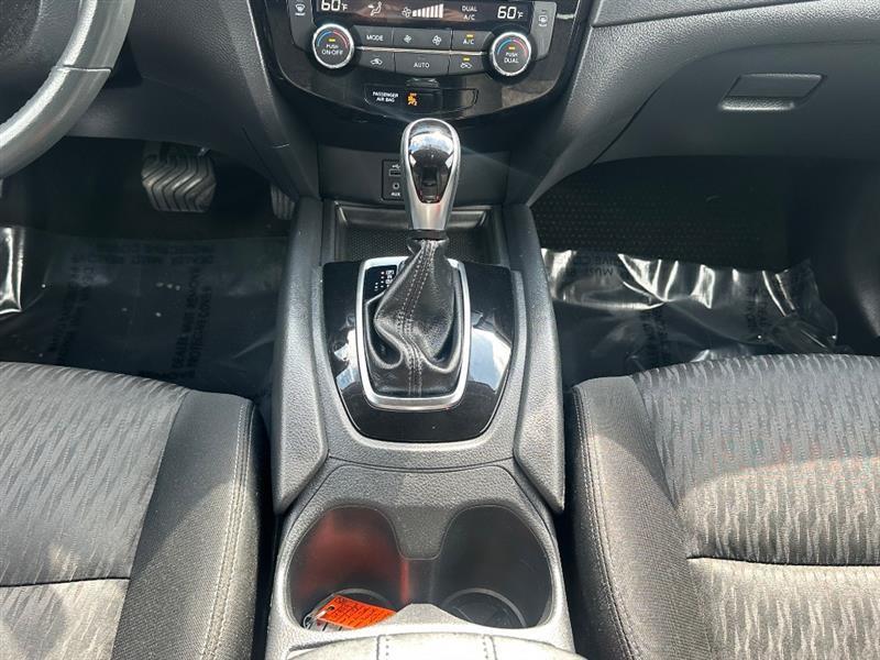 Nissan Rogue SV AWD 2017