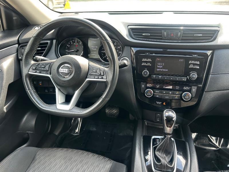 Nissan Rogue SV AWD 2017