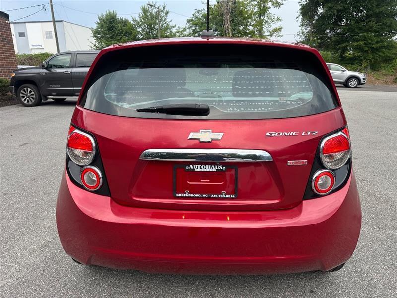 Chevrolet Sonic LTZ Auto 5-Door 2015