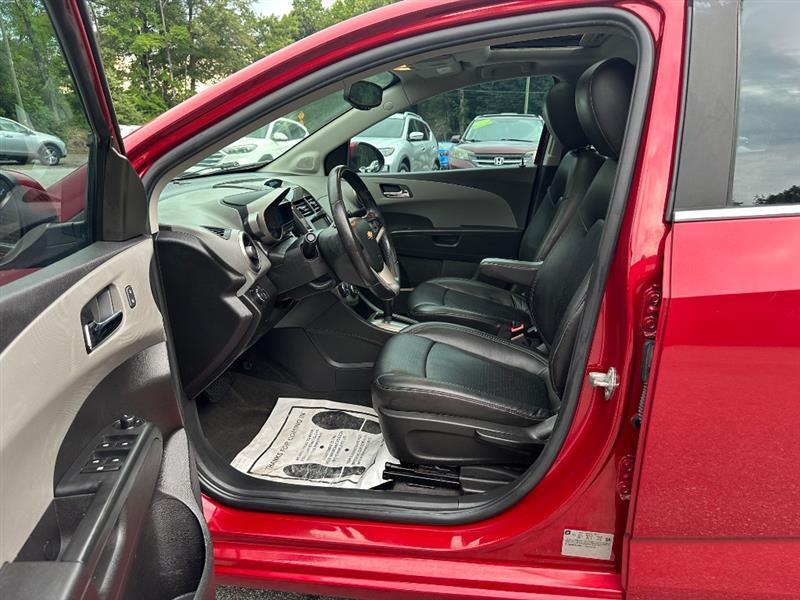 Chevrolet Sonic LTZ Auto 5-Door 2015