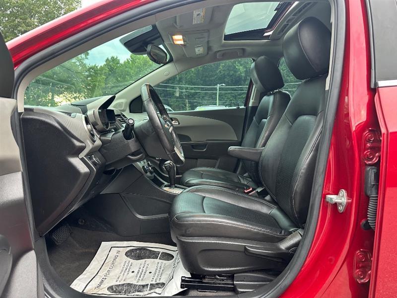 Chevrolet Sonic LTZ Auto 5-Door 2015