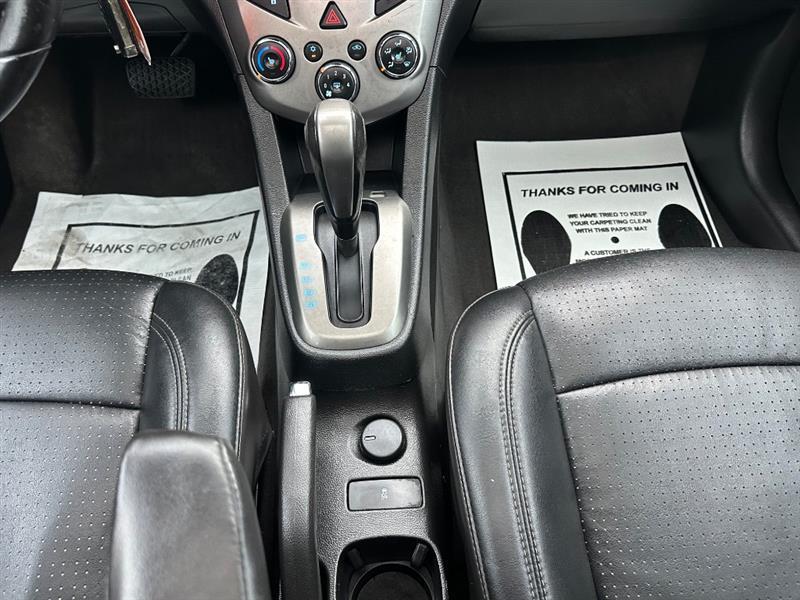 Chevrolet Sonic LTZ Auto 5-Door 2015