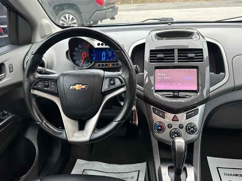 Chevrolet Sonic LTZ Auto 5-Door 2015