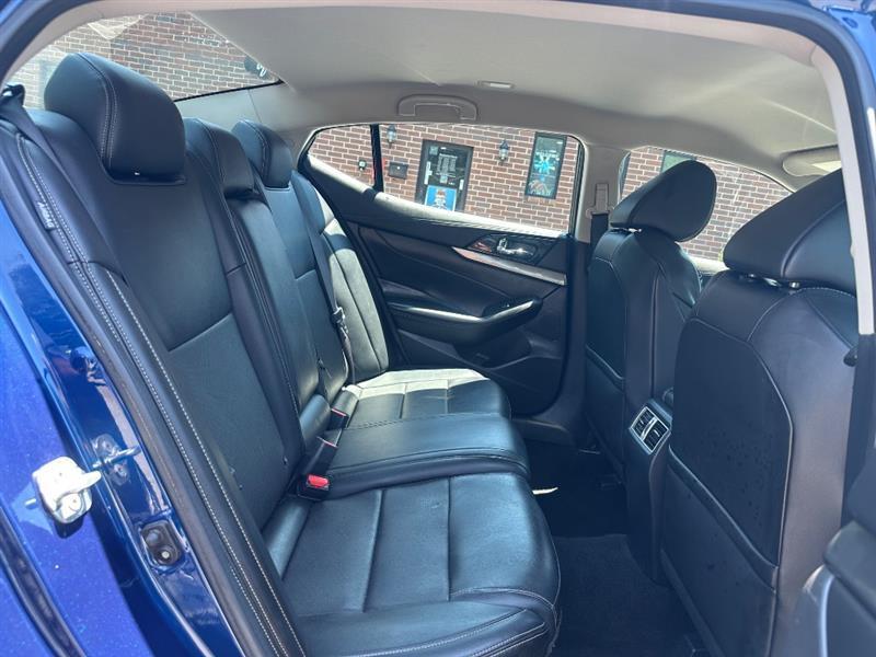 Nissan Maxima 3.5 SV 2021