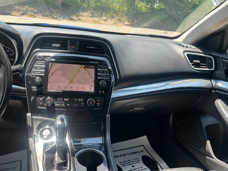 Nissan Maxima 3.5 SV 2021