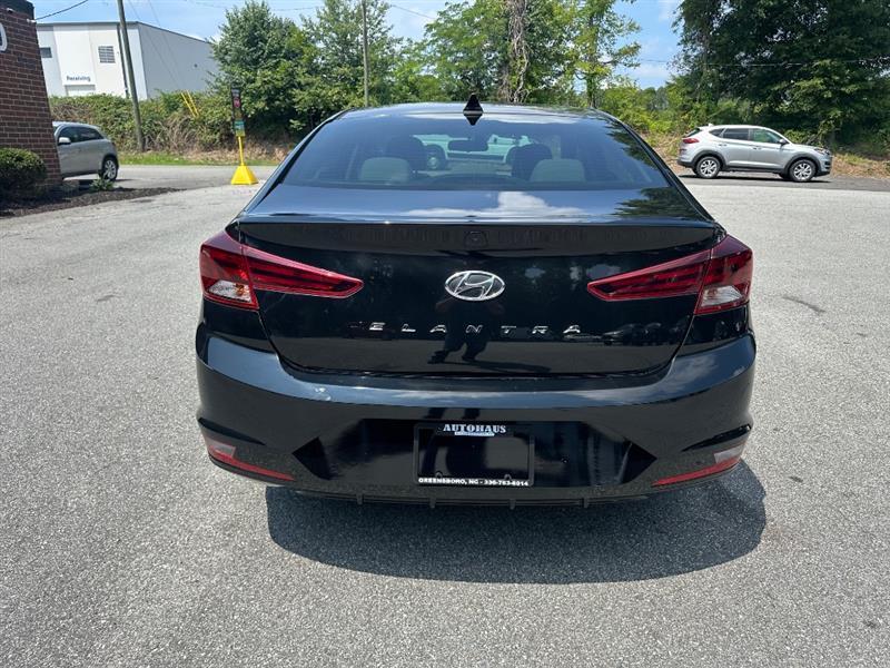 Hyundai Elantra Limited 2019