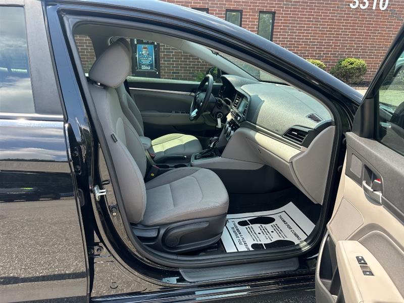 Hyundai Elantra Limited 2019