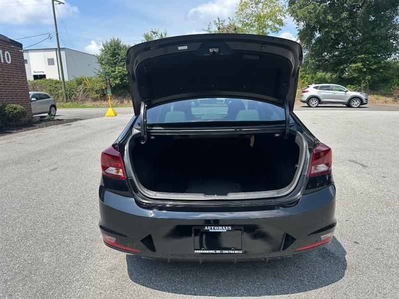 Hyundai Elantra Limited 2019