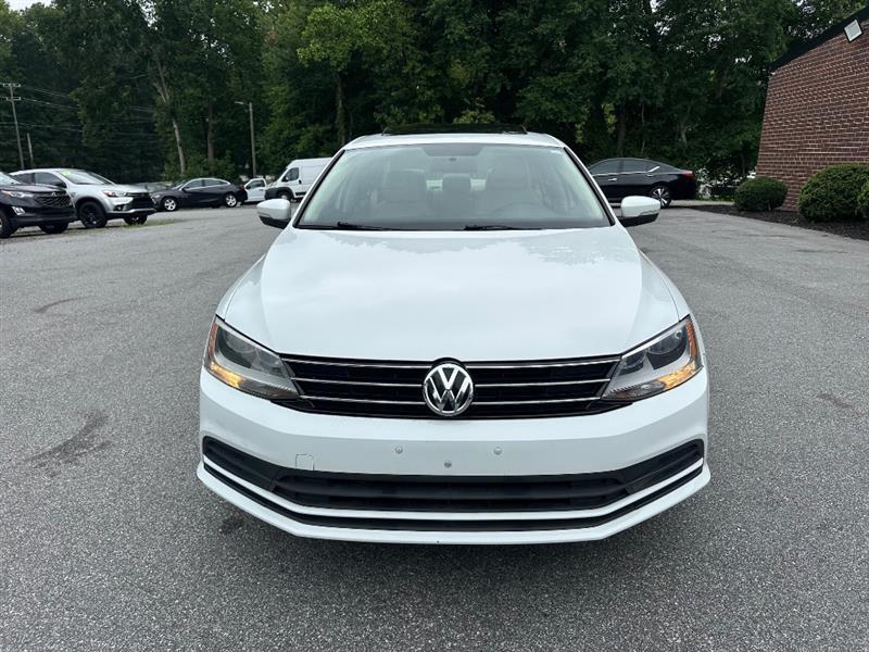Volkswagen Jetta SE 6A 2016