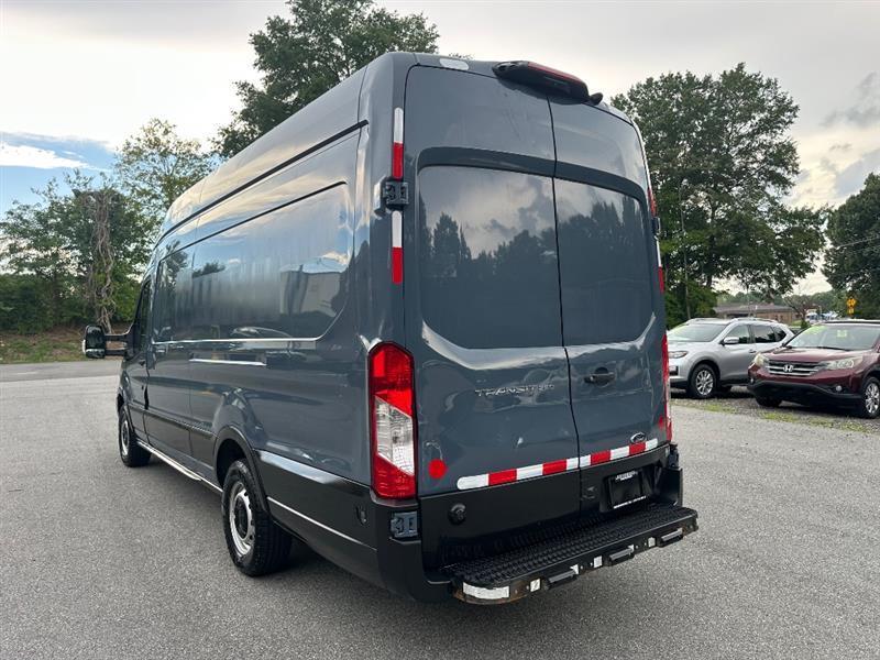 Ford Transit 250 Van High Roof w/Sliding Pass. 148-in. WB EL 2021