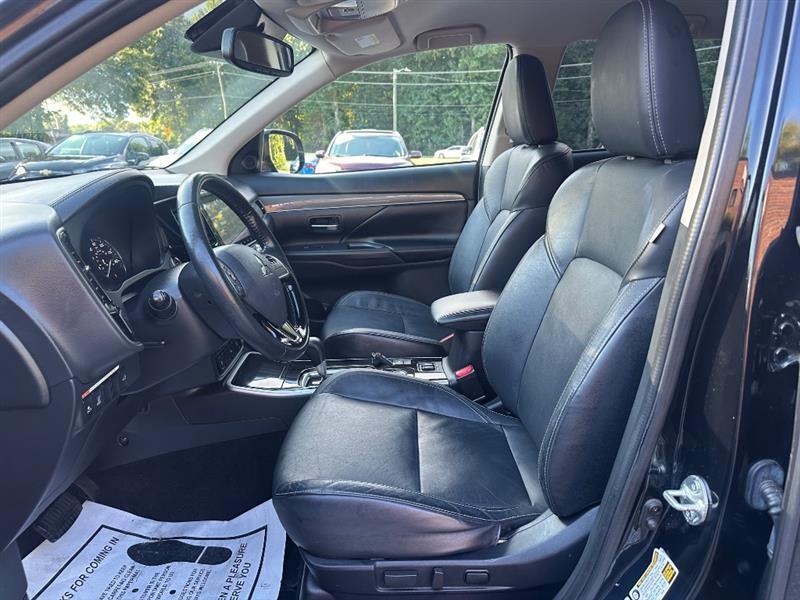 Mitsubishi Outlander SEL AWD 2020