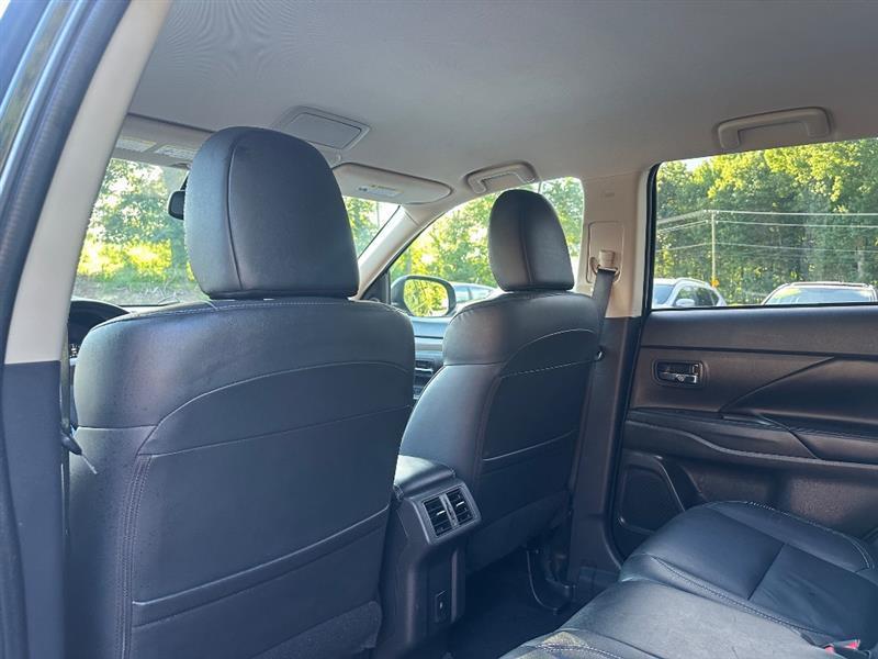 Mitsubishi Outlander SEL AWD 2020