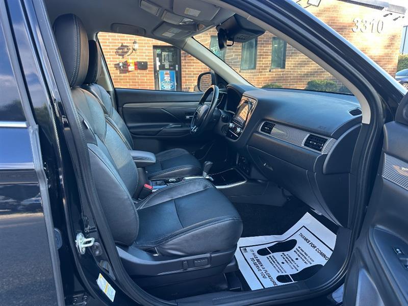 Mitsubishi Outlander SEL AWD 2020