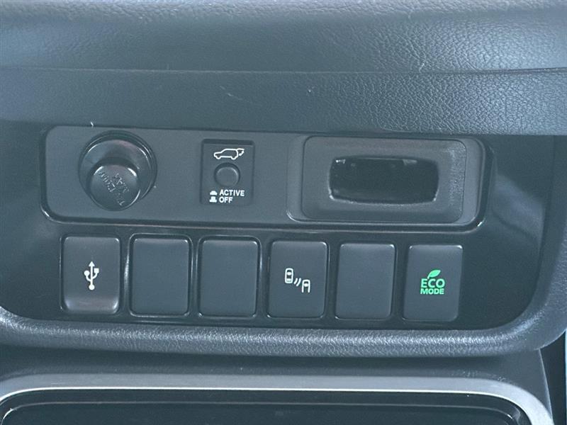 Mitsubishi Outlander SEL AWD 2020