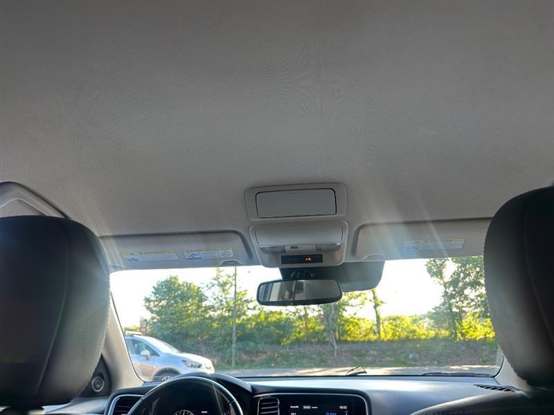 Mitsubishi Outlander SEL AWD 2020