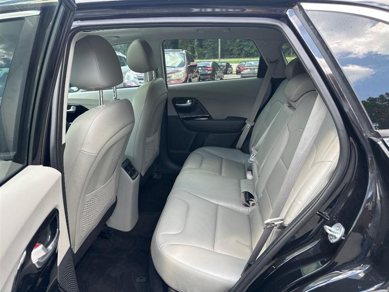 Kia Niro Touring 2017