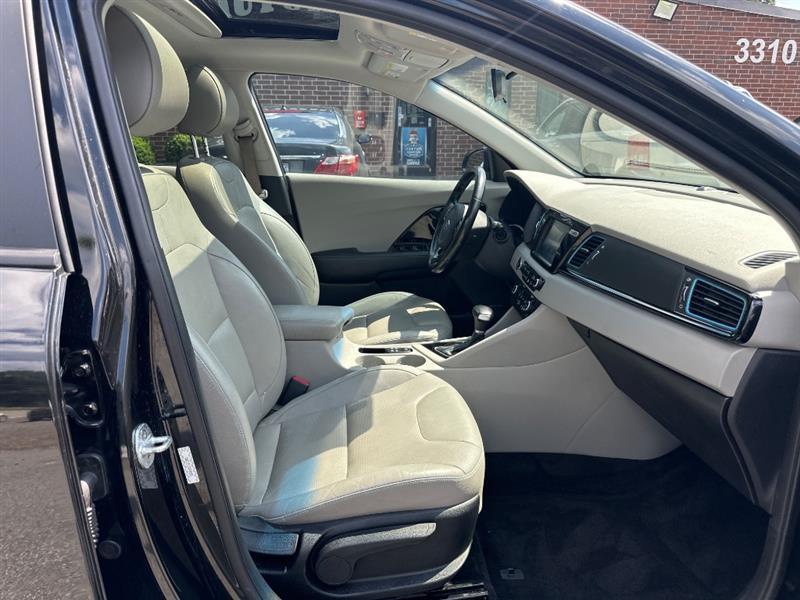 Kia Niro Touring 2017