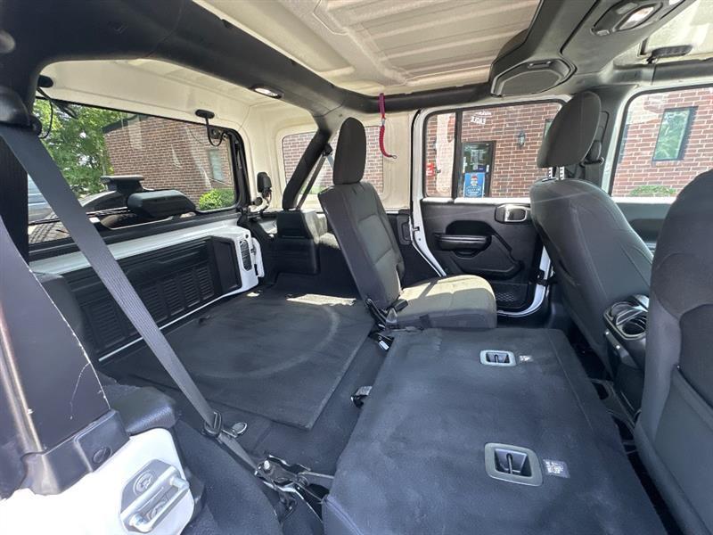 Jeep Wrangler Unlimited Sport 2018