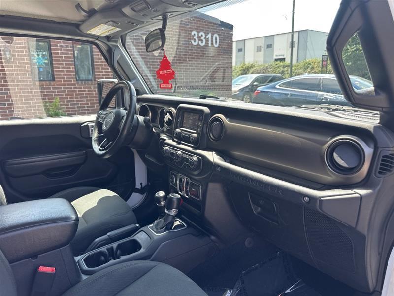 Jeep Wrangler Unlimited Sport 2018