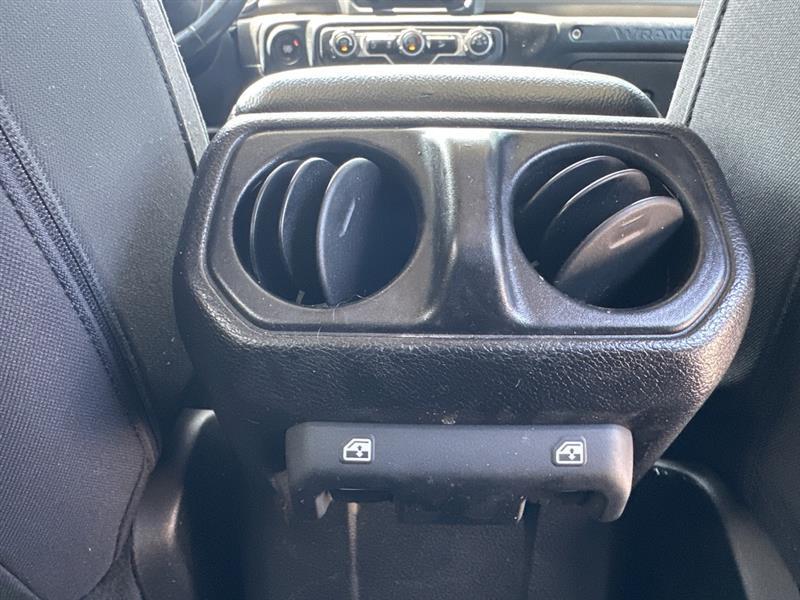Jeep Wrangler Unlimited Sport 2018