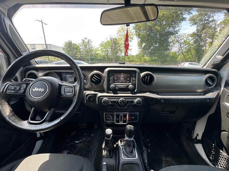 Jeep Wrangler Unlimited Sport 2018