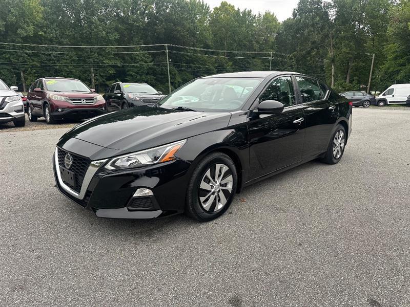 Nissan Altima  2020