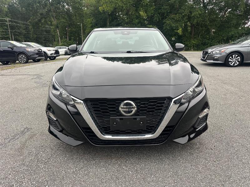 Nissan Altima  2020