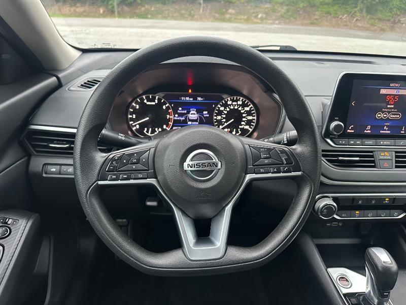 Nissan Altima  2020