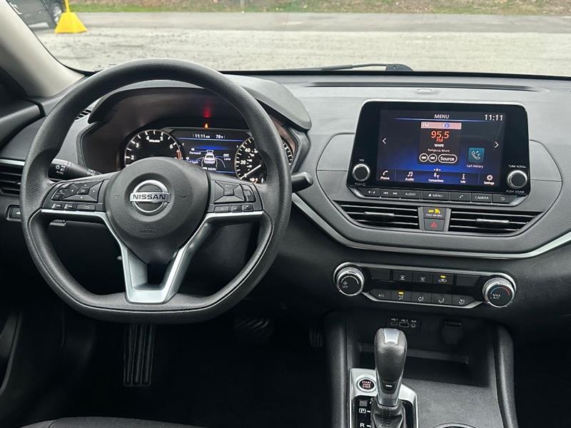 Nissan Altima  2020