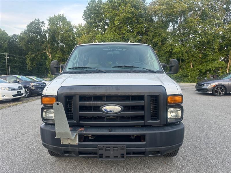 Ford Econoline E-250 2014