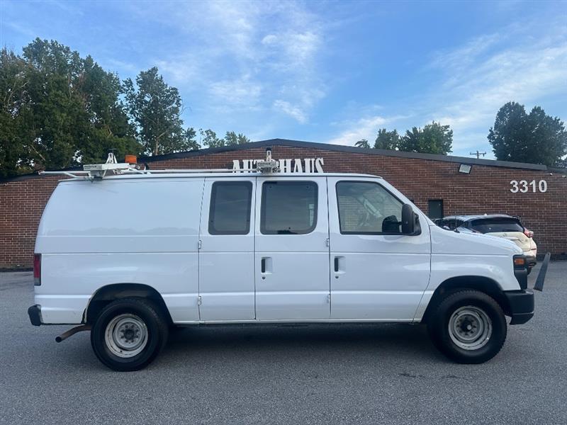 Ford Econoline E-250 2014