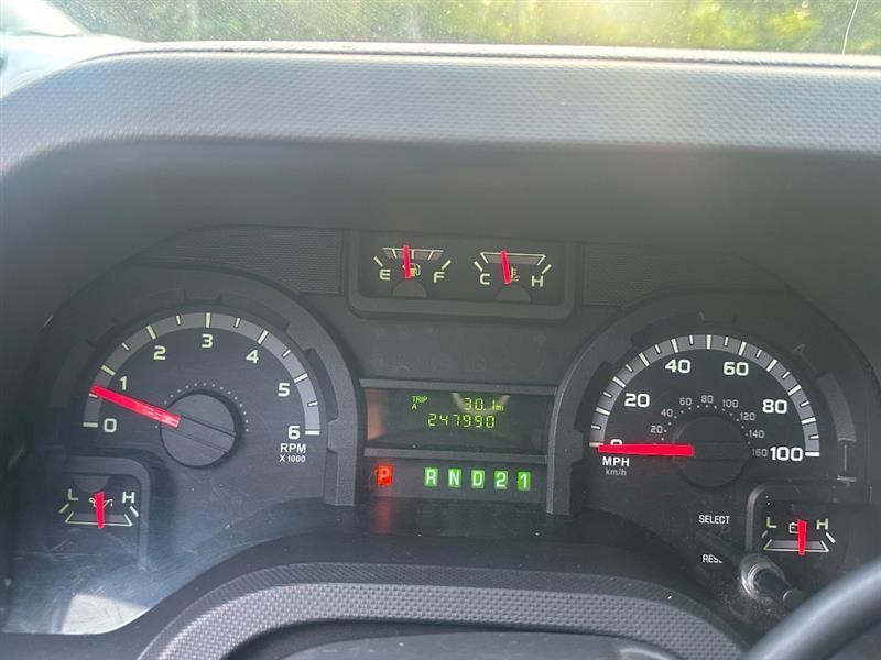 Ford Econoline E-250 2014