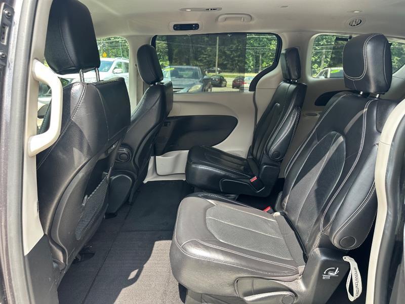 Chrysler Pacifica Touring-L 2022