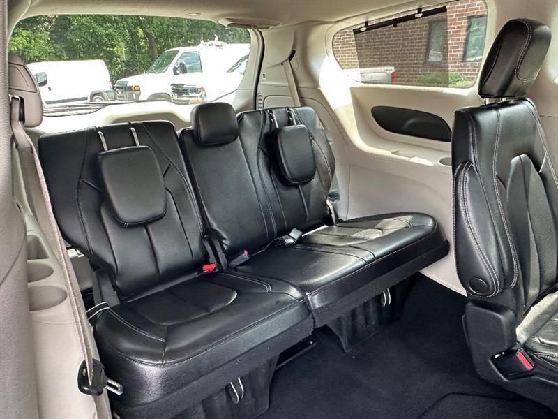 Chrysler Pacifica Touring-L 2022