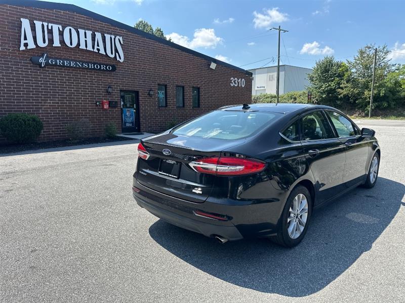 Ford Fusion SE 2020