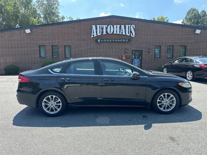 Ford Fusion SE 2020