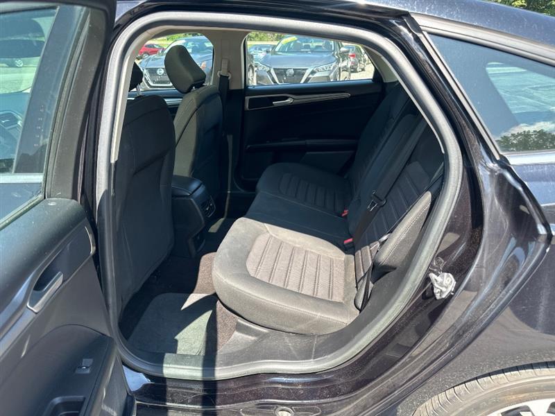 Ford Fusion SE 2020