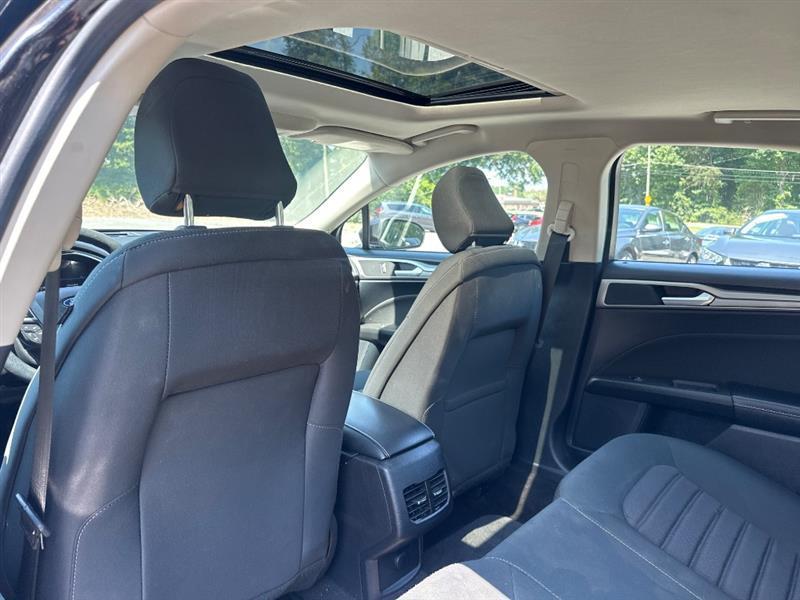 Ford Fusion SE 2020