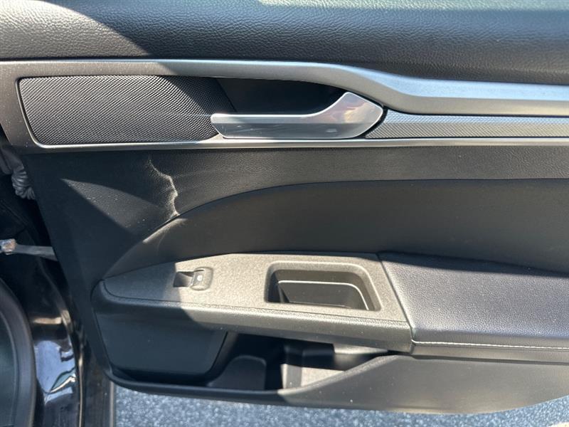 Ford Fusion SE 2020