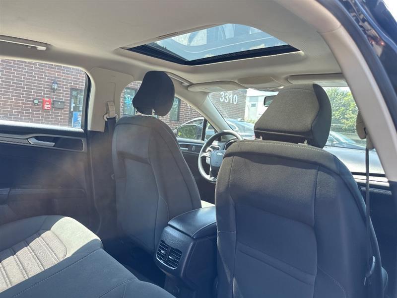 Ford Fusion SE 2020