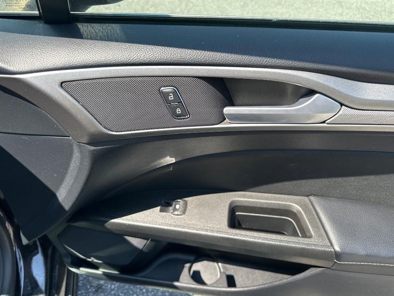 Ford Fusion SE 2020