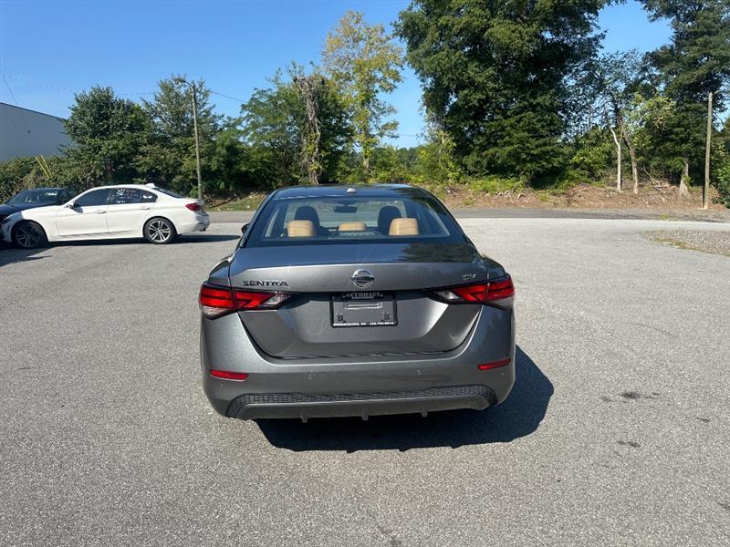 Nissan Sentra SV 2022