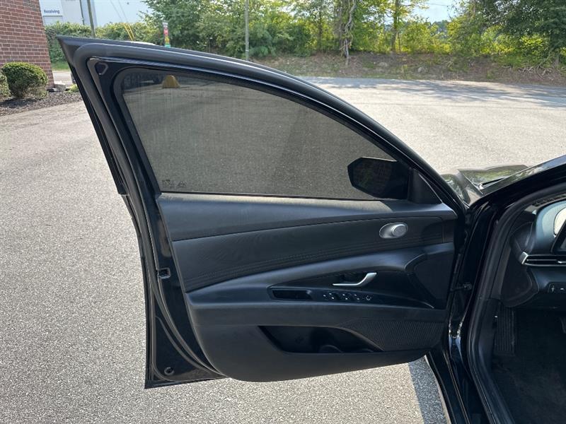 Hyundai Elantra SEL 2021